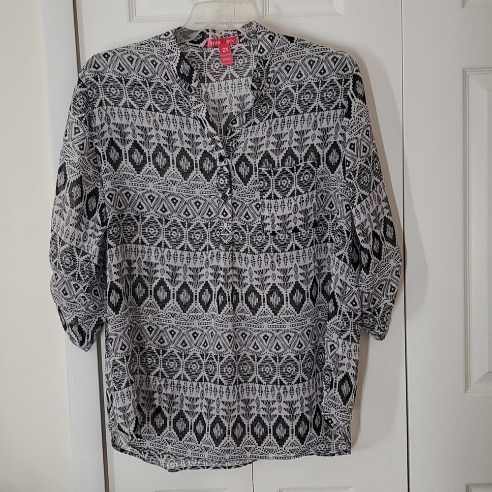 Mix & Co. 100% Polyester Blouse